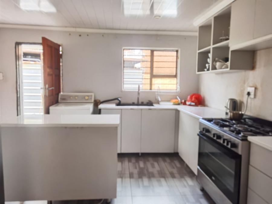 4 Bedroom Property for Sale in Soshanguve BB Gauteng