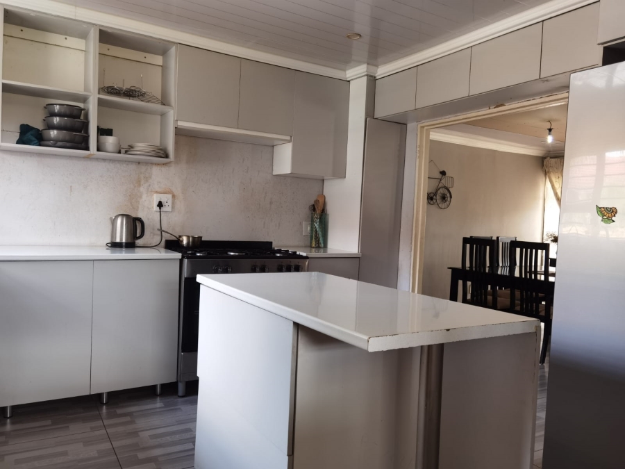 4 Bedroom Property for Sale in Soshanguve BB Gauteng