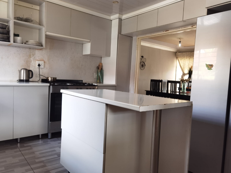 4 Bedroom Property for Sale in Soshanguve BB Gauteng