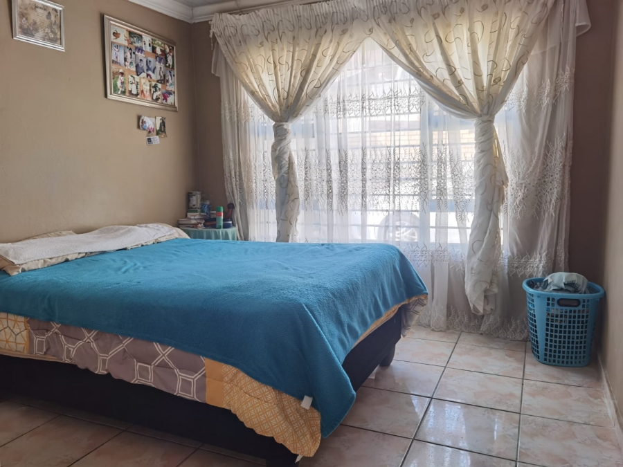 4 Bedroom Property for Sale in Soshanguve BB Gauteng