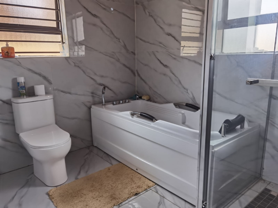 4 Bedroom Property for Sale in Soshanguve BB Gauteng