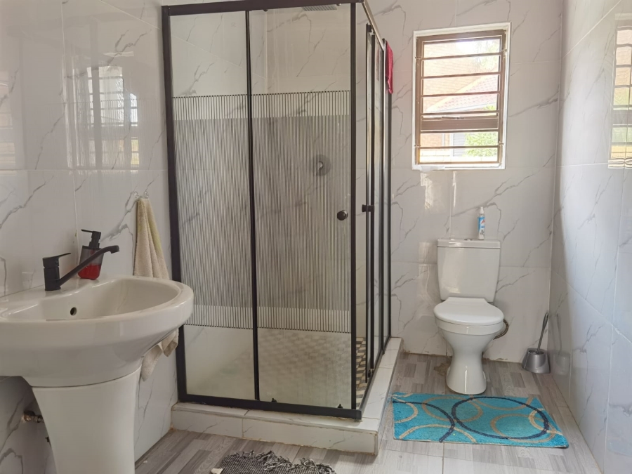 4 Bedroom Property for Sale in Soshanguve BB Gauteng