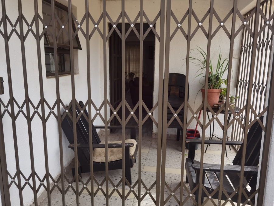 4 Bedroom Property for Sale in Soshanguve BB Gauteng