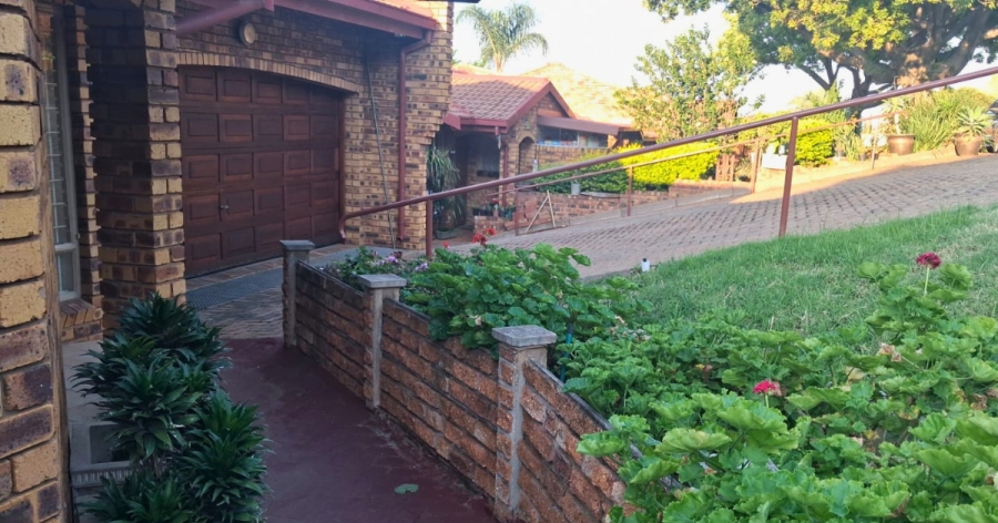 2 Bedroom Property for Sale in Amandasig Gauteng