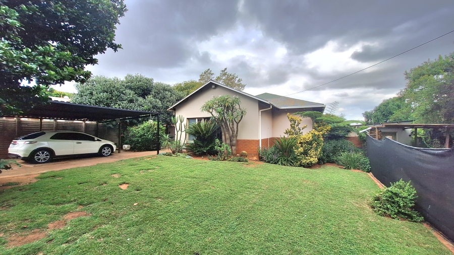 4 Bedroom Property for Sale in East Lynne Gauteng