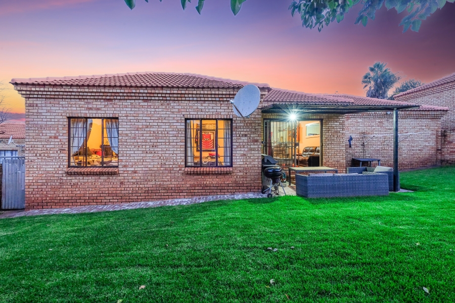 3 Bedroom Property for Sale in Kenmare Gauteng