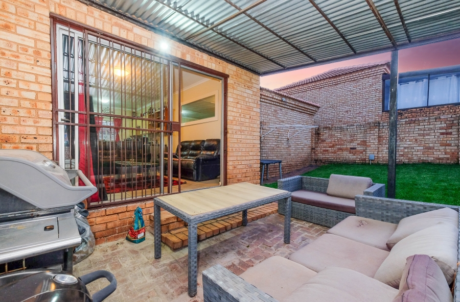 3 Bedroom Property for Sale in Kenmare Gauteng