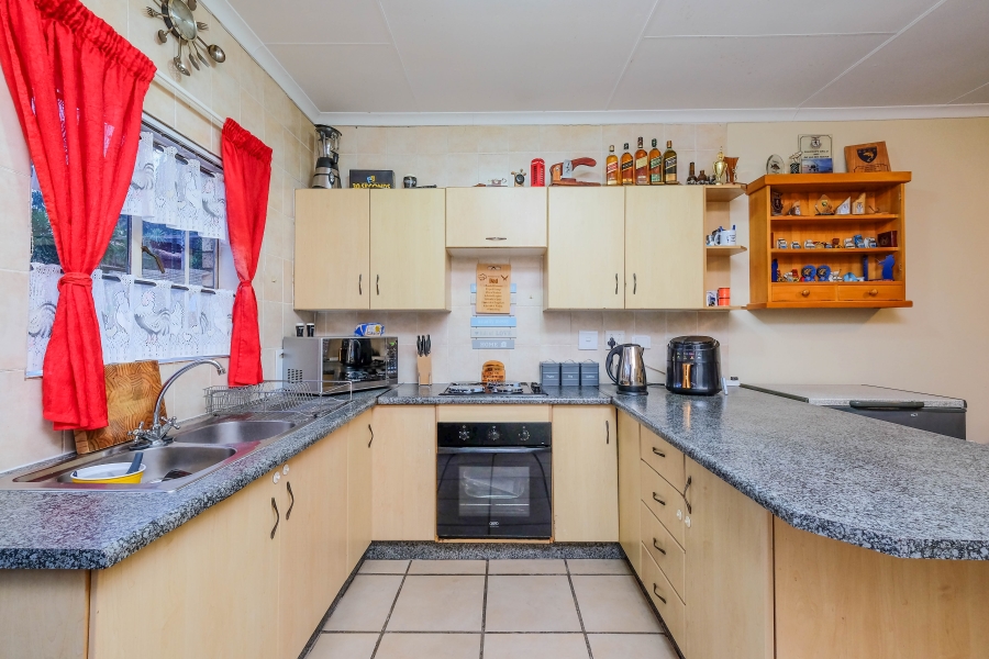 3 Bedroom Property for Sale in Kenmare Gauteng