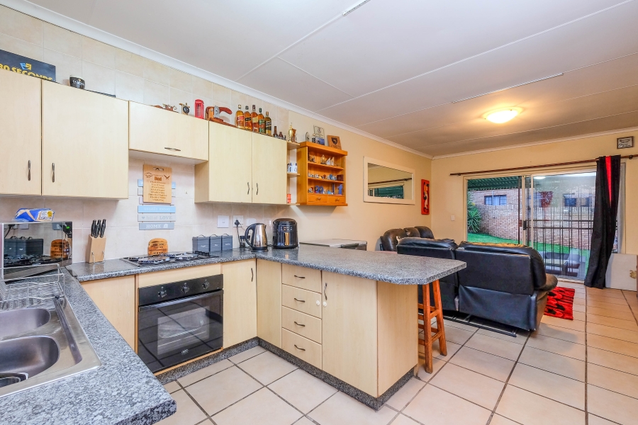 3 Bedroom Property for Sale in Kenmare Gauteng