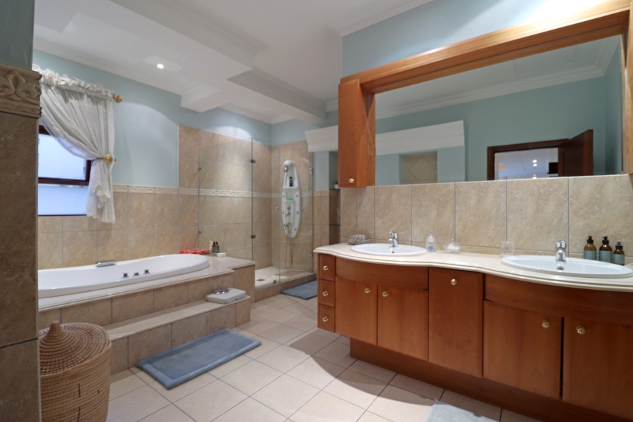 4 Bedroom Property for Sale in Bryanston Gauteng