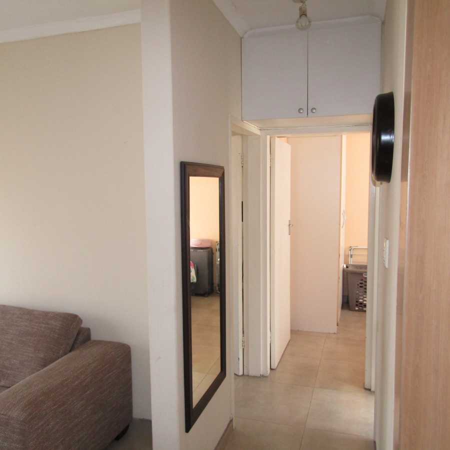 2 Bedroom Property for Sale in Witpoortjie Gauteng