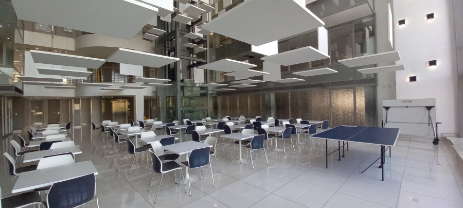 To Let commercial Property for Rent in Die Hoewes Gauteng