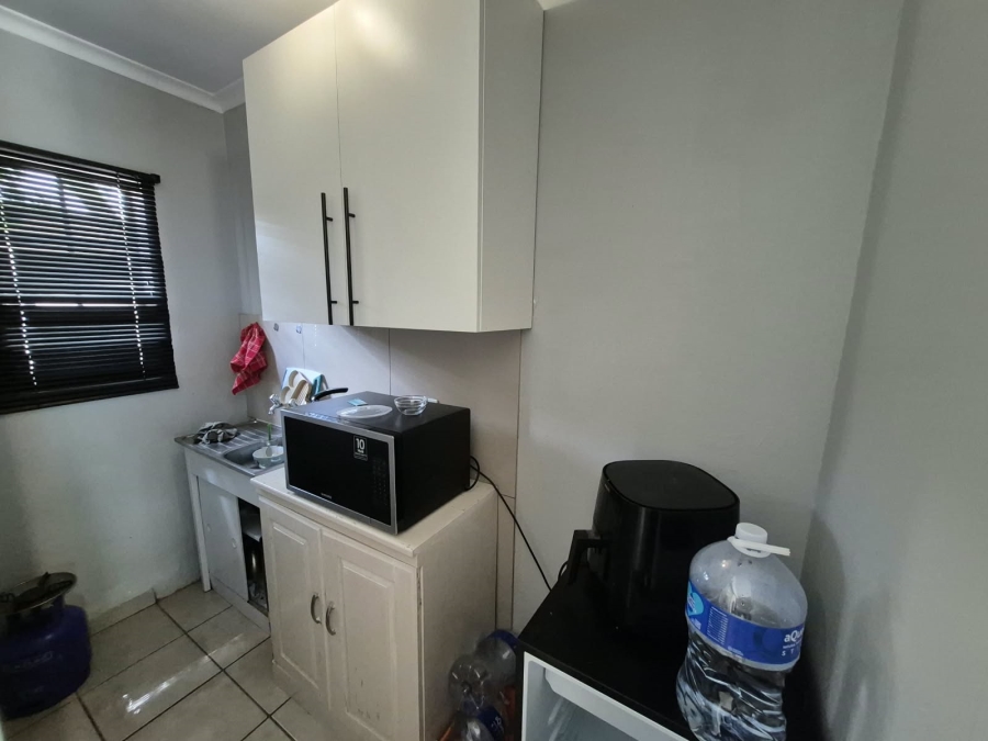 To Let 1 Bedroom Property for Rent in Kilner Park Gauteng