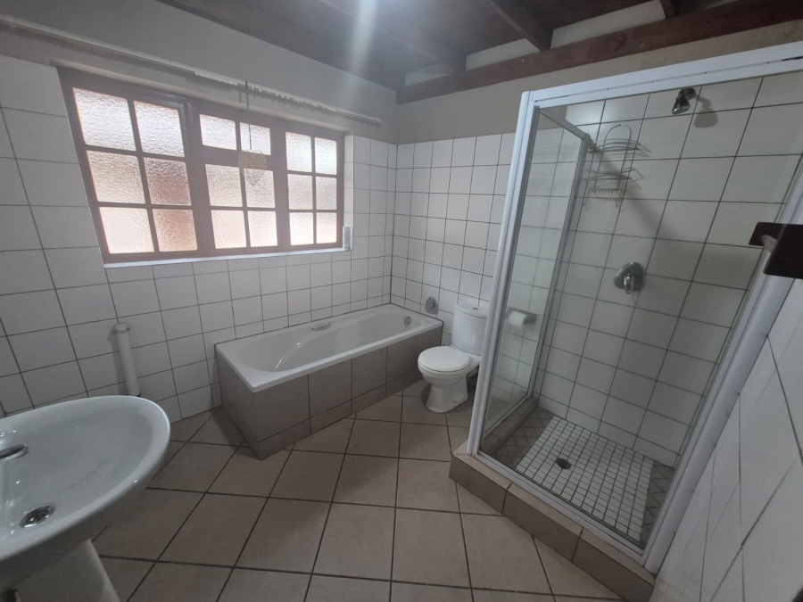 2 Bedroom Property for Sale in Roodeplaat Gauteng