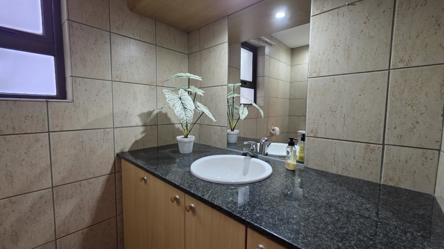 2 Bedroom Property for Sale in Waterkloof Ridge Gauteng