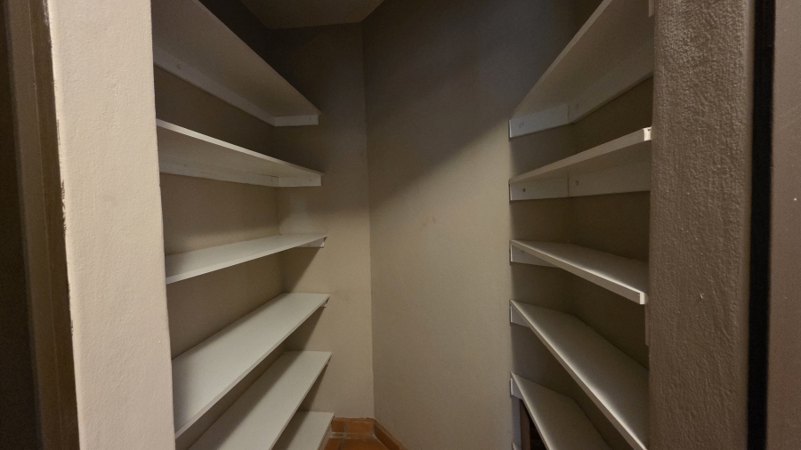 2 Bedroom Property for Sale in Waterkloof Ridge Gauteng