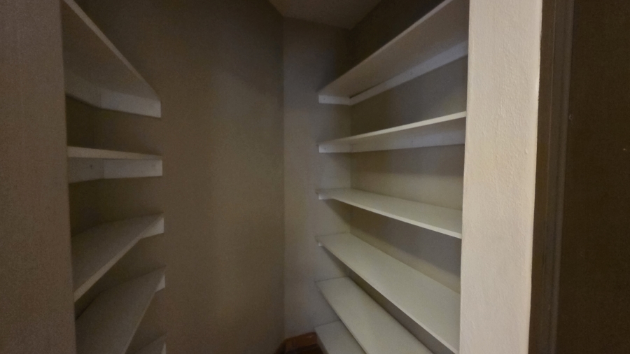 2 Bedroom Property for Sale in Waterkloof Ridge Gauteng