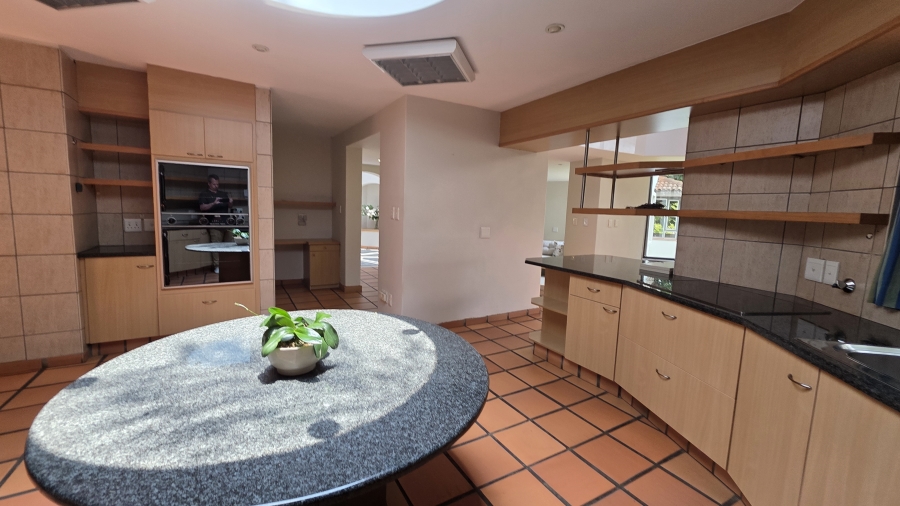 2 Bedroom Property for Sale in Waterkloof Ridge Gauteng