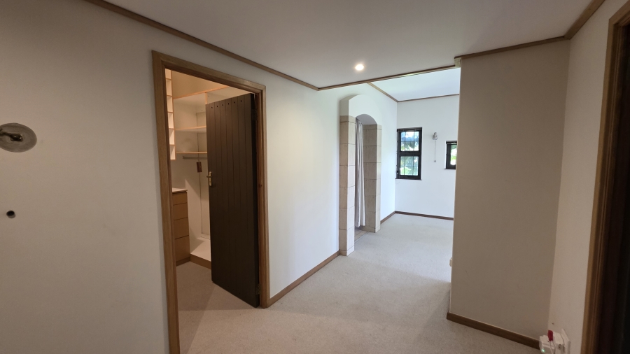 2 Bedroom Property for Sale in Waterkloof Ridge Gauteng