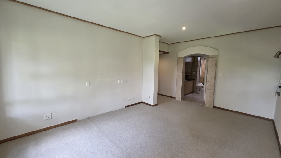 2 Bedroom Property for Sale in Waterkloof Ridge Gauteng