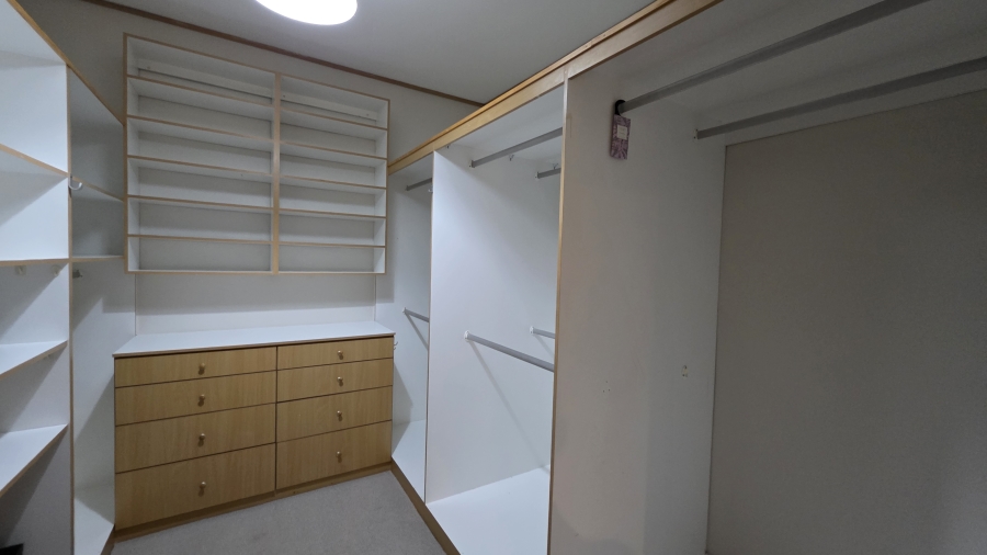 2 Bedroom Property for Sale in Waterkloof Ridge Gauteng