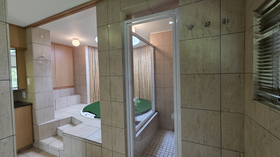 2 Bedroom Property for Sale in Waterkloof Ridge Gauteng