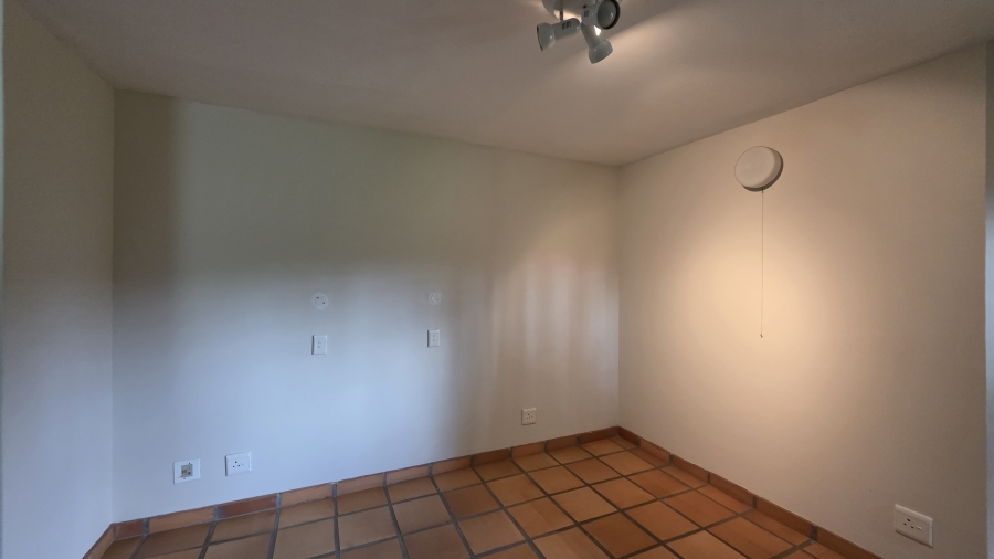 2 Bedroom Property for Sale in Waterkloof Ridge Gauteng