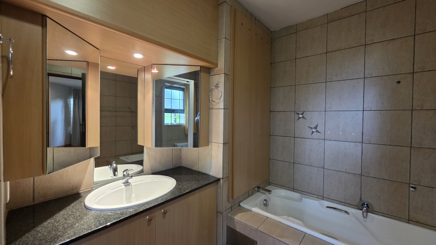 2 Bedroom Property for Sale in Waterkloof Ridge Gauteng