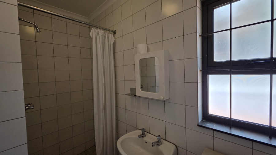 2 Bedroom Property for Sale in Waterkloof Ridge Gauteng