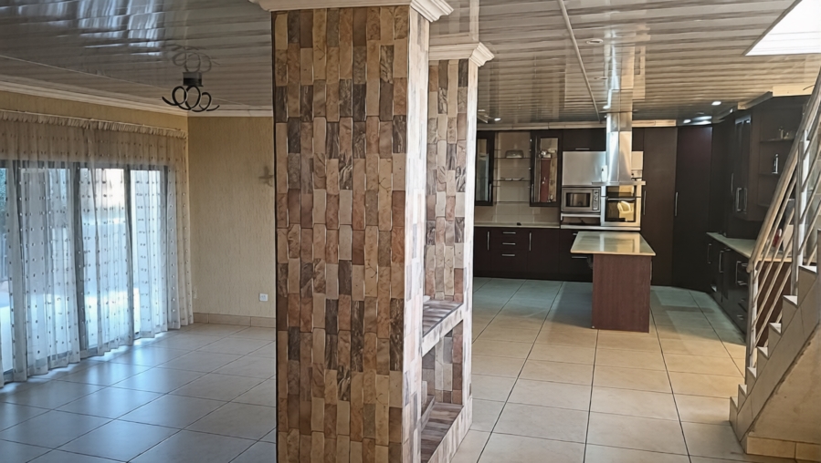 6 Bedroom Property for Sale in Edleen Gauteng