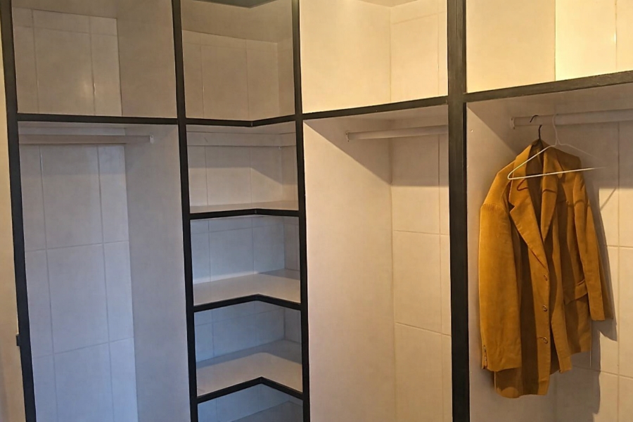 6 Bedroom Property for Sale in Edleen Gauteng