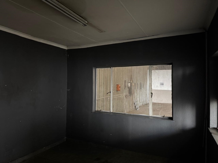 To Let commercial Property for Rent in Anderbolt Gauteng