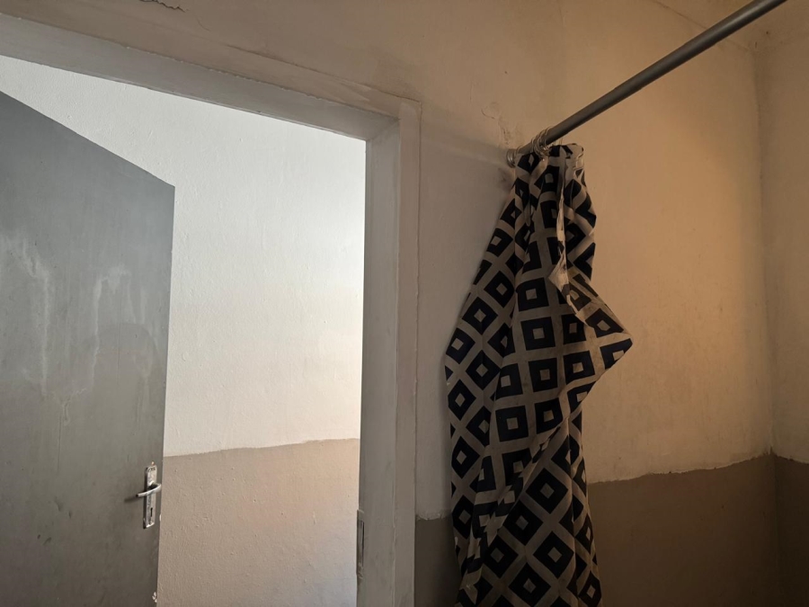 To Let commercial Property for Rent in Anderbolt Gauteng