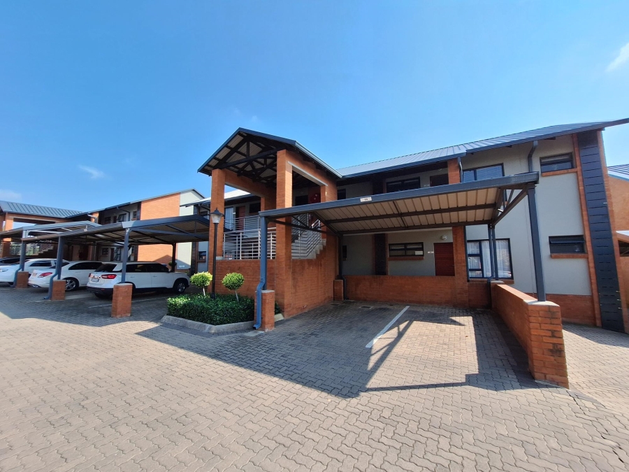 2 Bedroom Property for Sale in Six Fountains Residential Estate Gauteng