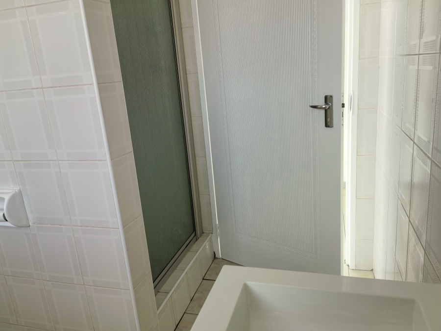 To Let 2 Bedroom Property for Rent in Krugersdorp North Gauteng