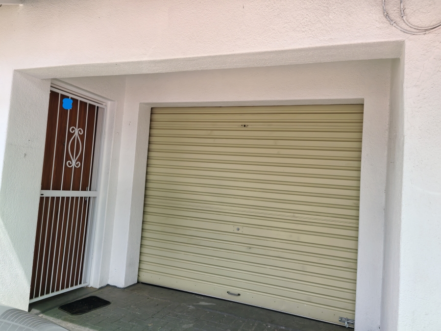 To Let 2 Bedroom Property for Rent in Krugersdorp North Gauteng