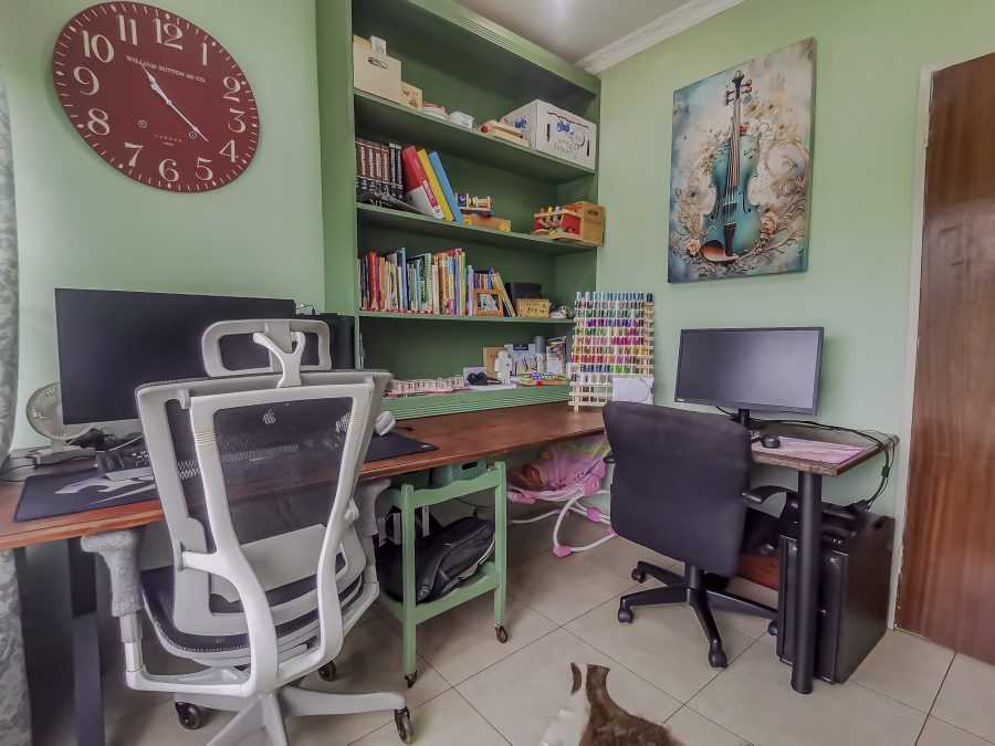 3 Bedroom Property for Sale in Wilro Park Gauteng