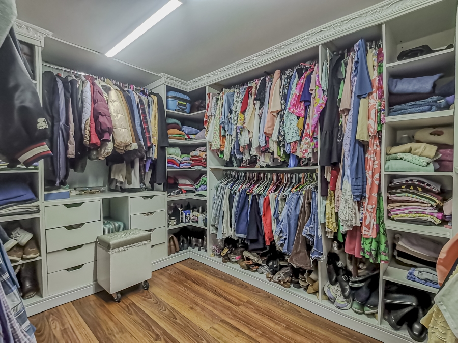 3 Bedroom Property for Sale in Wilro Park Gauteng