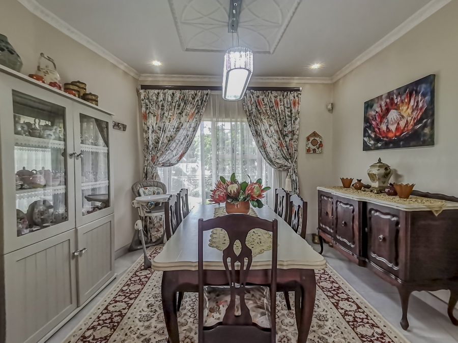 3 Bedroom Property for Sale in Wilro Park Gauteng