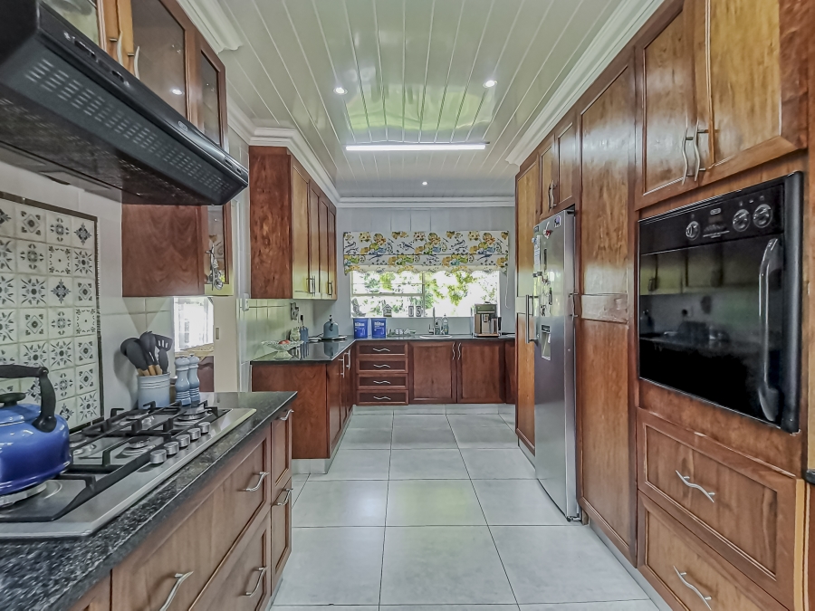 3 Bedroom Property for Sale in Wilro Park Gauteng