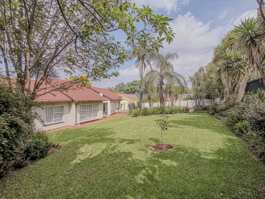 3 Bedroom Property for Sale in Wilro Park Gauteng