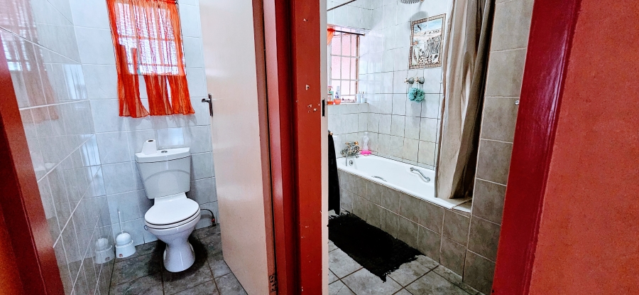 3 Bedroom Property for Sale in Three Rivers Gauteng