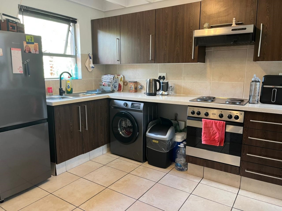 2 Bedroom Property for Sale in Pineslopes Gauteng