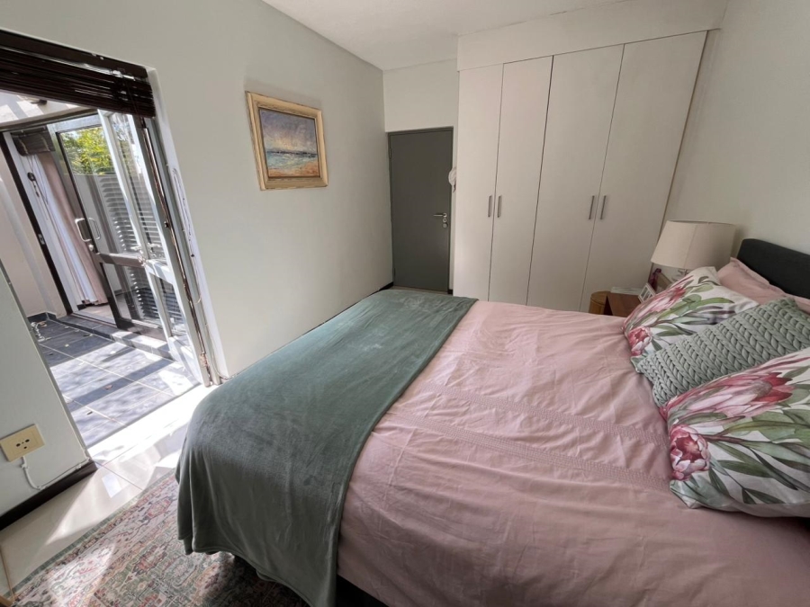 2 Bedroom Property for Sale in Pineslopes Gauteng