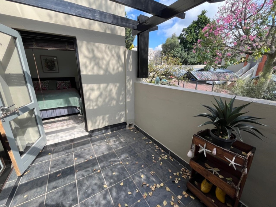 2 Bedroom Property for Sale in Pineslopes Gauteng