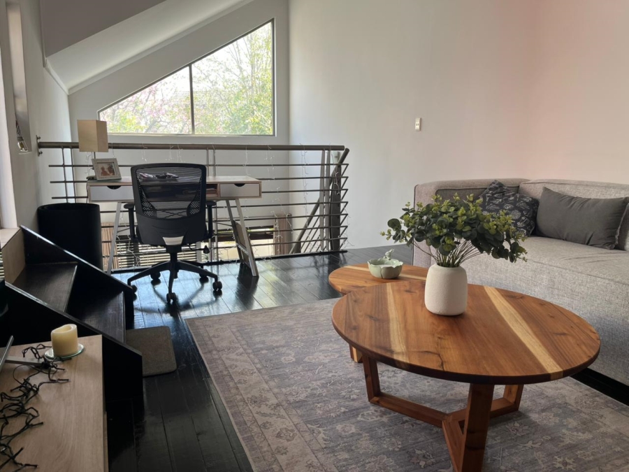 2 Bedroom Property for Sale in Pineslopes Gauteng