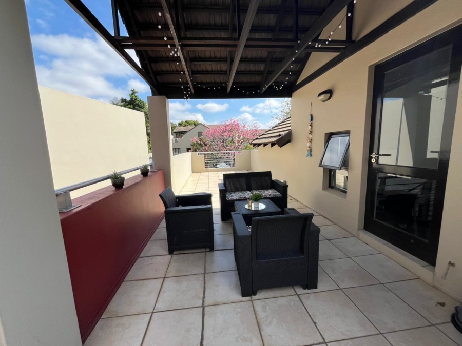 2 Bedroom Property for Sale in Pineslopes Gauteng