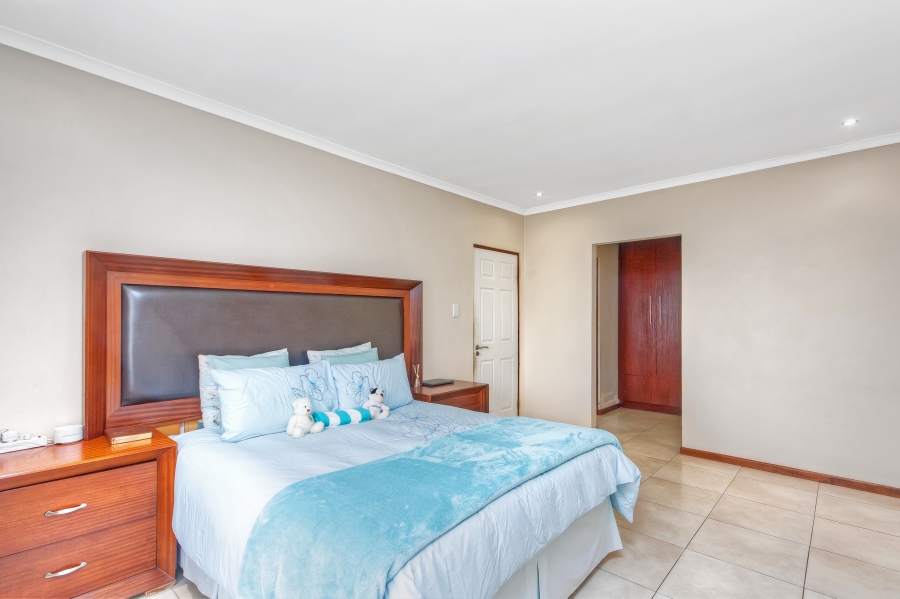 3 Bedroom Property for Sale in Kosmosdal Gauteng