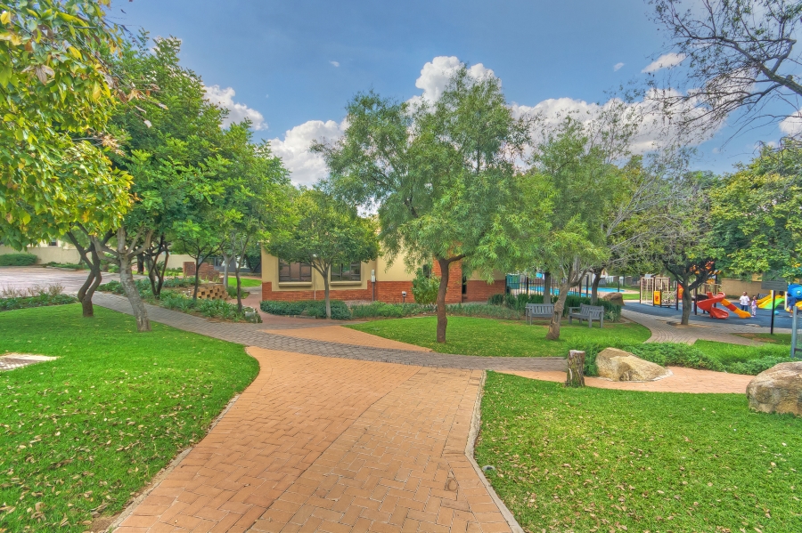 3 Bedroom Property for Sale in Kosmosdal Gauteng