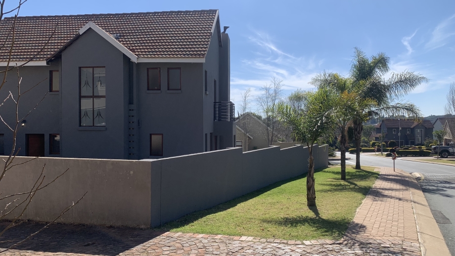 3 Bedroom Property for Sale in Kosmosdal Gauteng